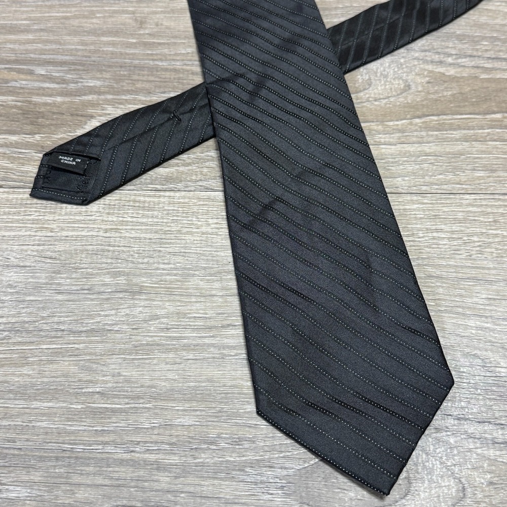 Calvin Klein CK Handmade Luxury 100%‎ Silk Neck Tie Black Striped 59"L